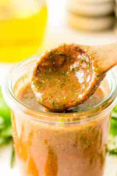🌟🍗 With a mix of zesty herbs and a touch of cayenne pepper, this Italian Grilled Chicken Marinade...