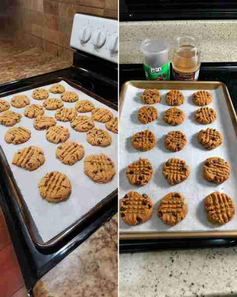 Keto Peanut Butter Chocolate Chip Cookies 🔹 Ingredients (Makes about 16 cookies) 1 cup natural pean...