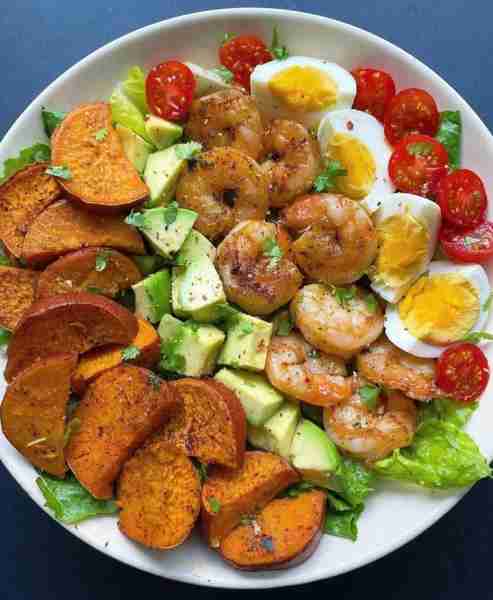 Do you remember those shrimp 🍤 and sweet potatoes 🍠 I meal prepped the other night in my Ninja ove...