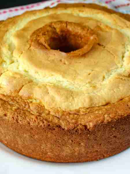 This is the best pound cake ever!