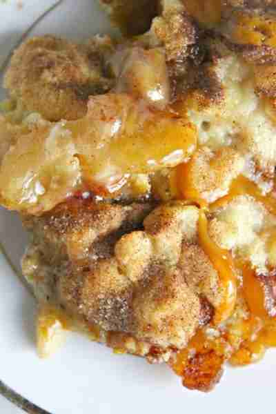 Snickerdoodle Cobbler topped with Vanilla Ice cream! 🎊💖 A Family Favorite! 💖 RECIPE BELOW!