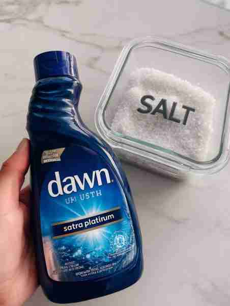 Mix detergent with salt & get this incredible result. Here's how it works. Full article 👇 💬