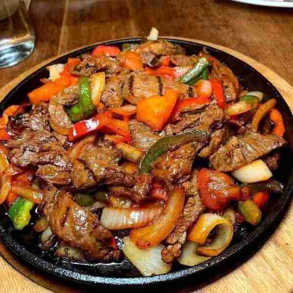 Chinese Pepper Steak with Onion Ingredients: * 1 lb beef sirloin or flank * 1 red bell pepper, slice...