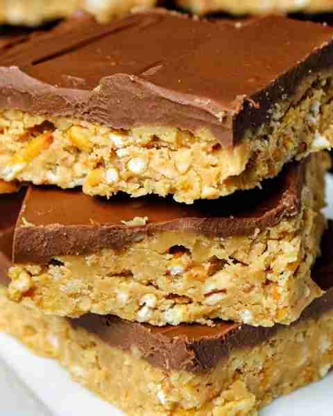 No-Bake Chocolate Peanut Butter Pretzel Ritz Bars 😍