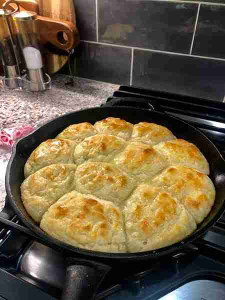 Anyome love homemade Buttermilk Biscuits? I do like my mom did roll them in my hand… no cutter. So g...