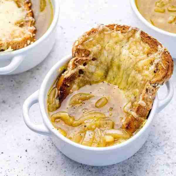 I completely Adore a Hot Bowl of French Onion Soup on a Cold Night! This recipe is SUPER SIMPLE, an...