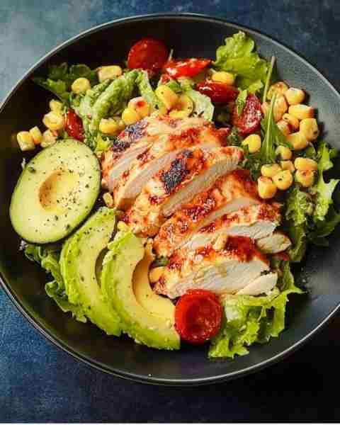 Grilled Chicken Avocado Salad Ingredients: 1 grilled chicken breast, sliced 1 avocado, sliced 1 cup...