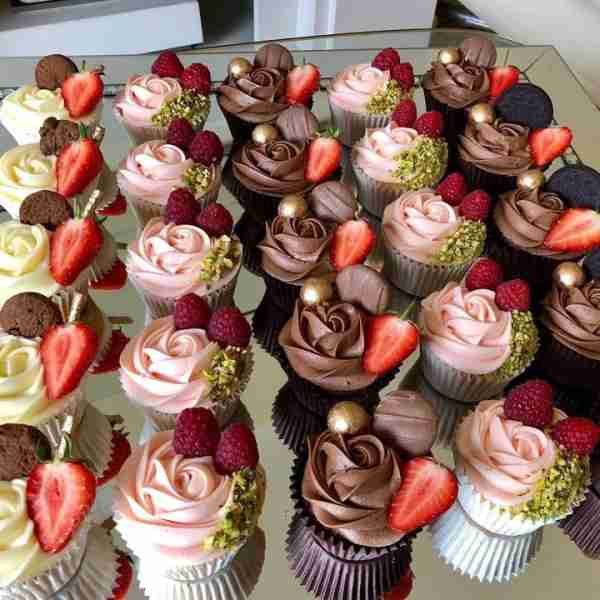 Beautiful cupcakes 🧁 😍