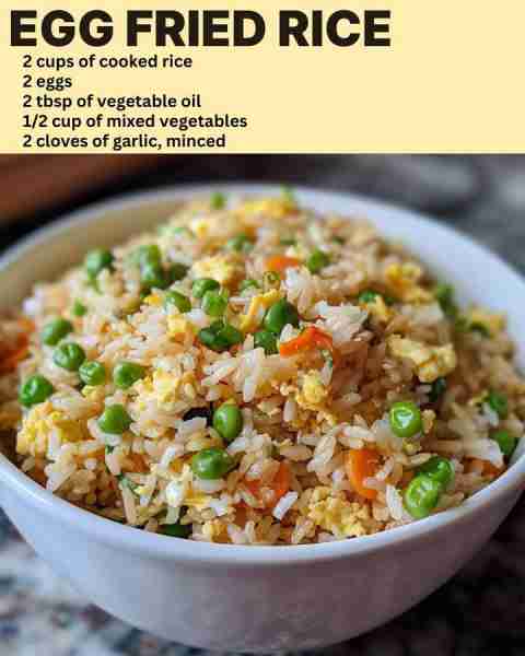 "Y’ALL 😍 this simple egg fried rice came together in minutes and tasted like takeout—but better! Fl...