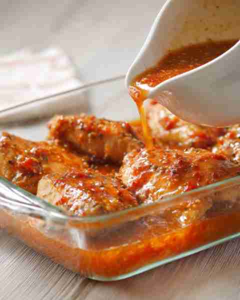 Mom marinates chicken in the most delightful sauce. You have to give it a try.. Full recipe 👇 💬