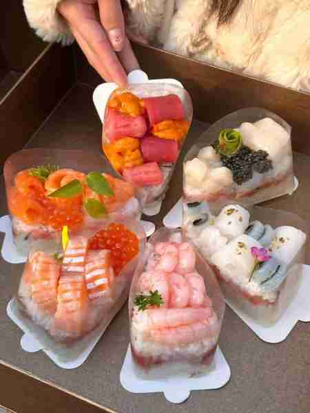 Sushi cake😋