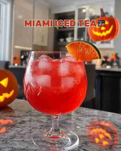 🍹 Miami Iced Tea 🍹 📋 Ingredients: ● 1/2 ounce vodka ● 1/2 ounce light rum ● 1/2 ounce gin ● 1/2 o...