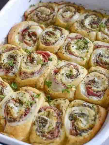 These might be on my Super Bowl menu! 🏈 Ham and Cheese Crescent Rolls These are AMAZING! 😋 INGRED...